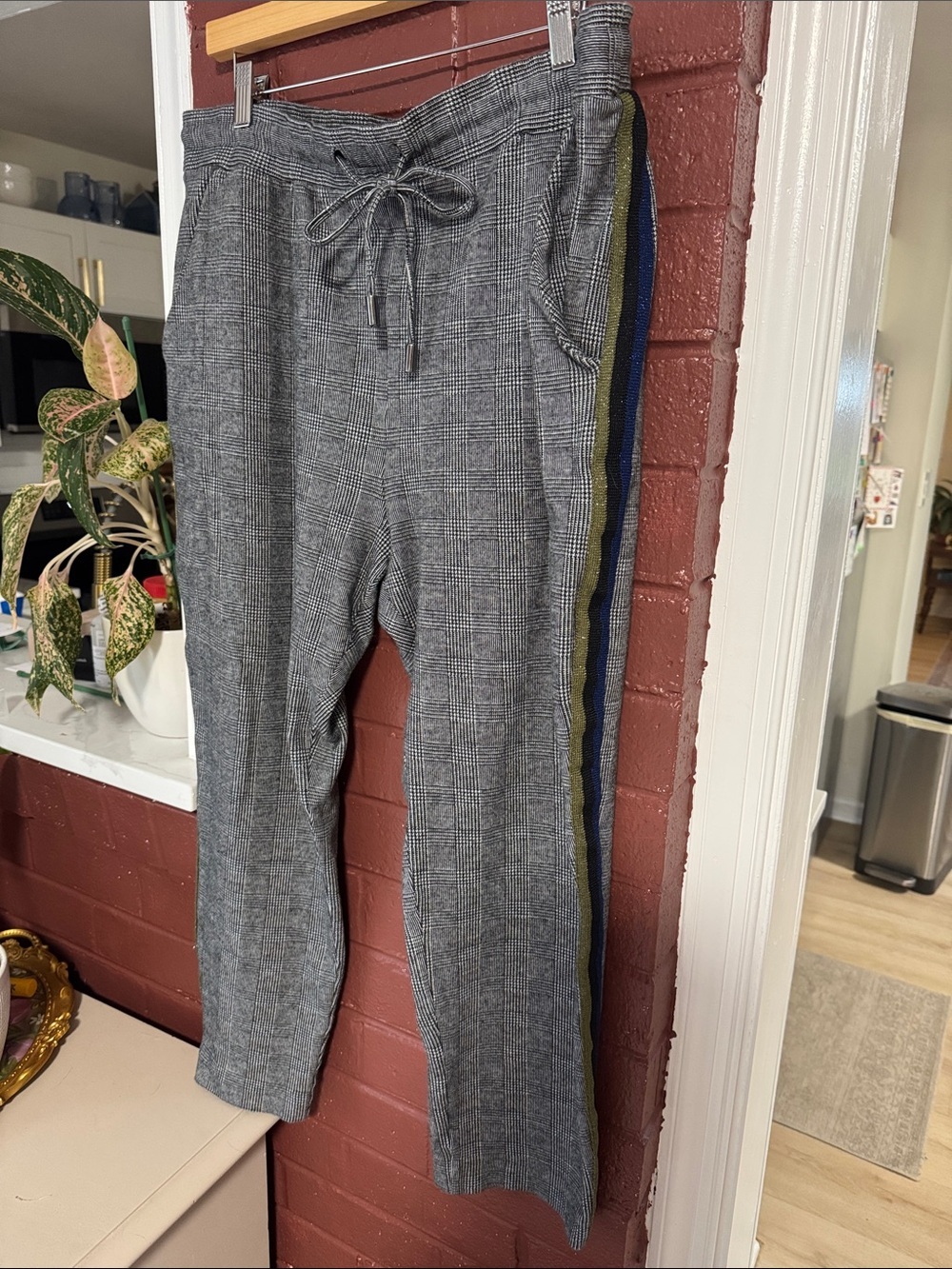 Maeve Anthropologie Bettie Glen Plaid Tapered Joggers Side Metallic Stripes XL